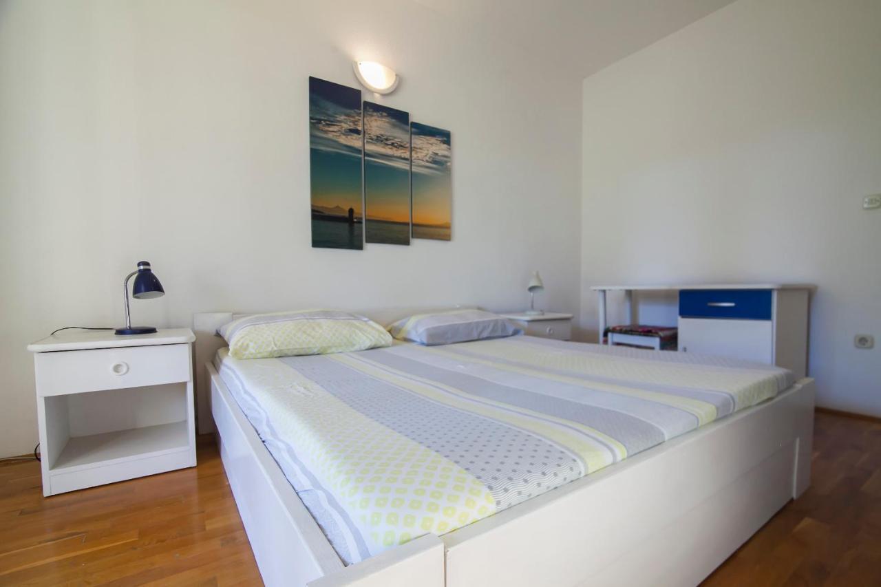 Apartments Radic Bol Extérieur photo