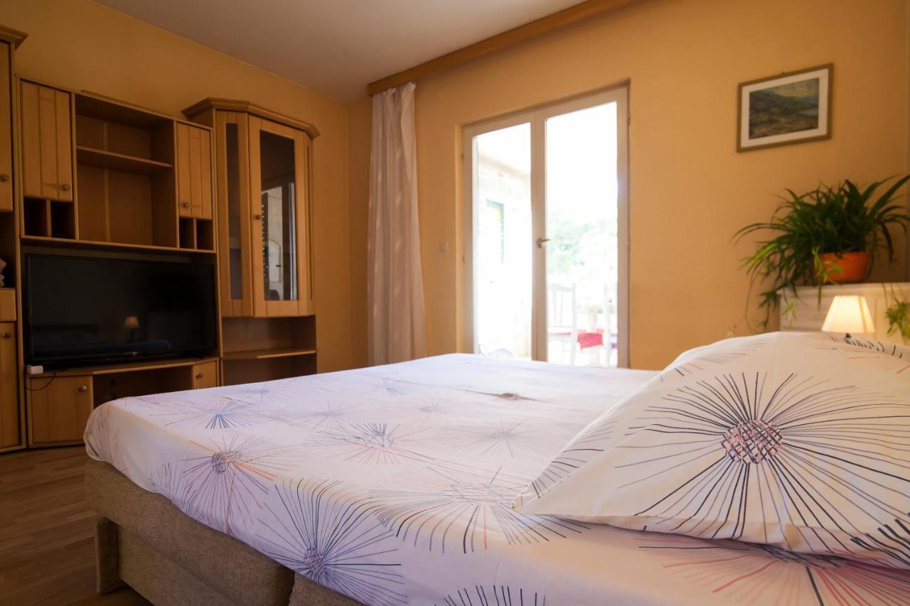 Apartments Radic Bol Extérieur photo