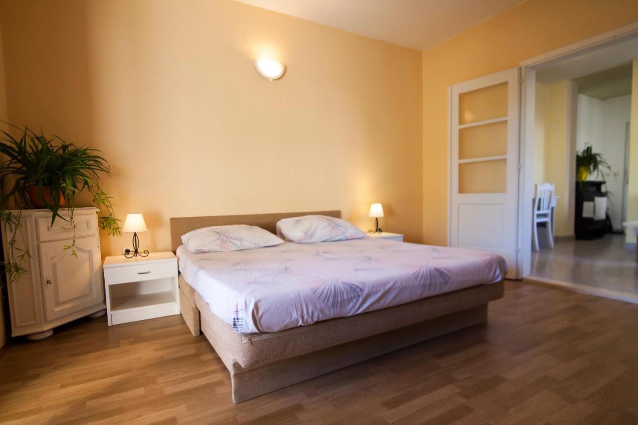 Apartments Radic Bol Extérieur photo