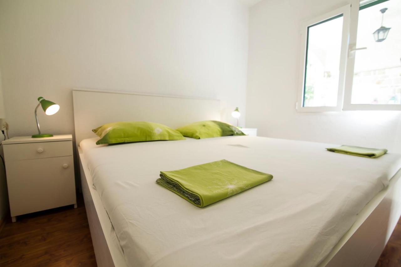 Apartments Radic Bol Extérieur photo