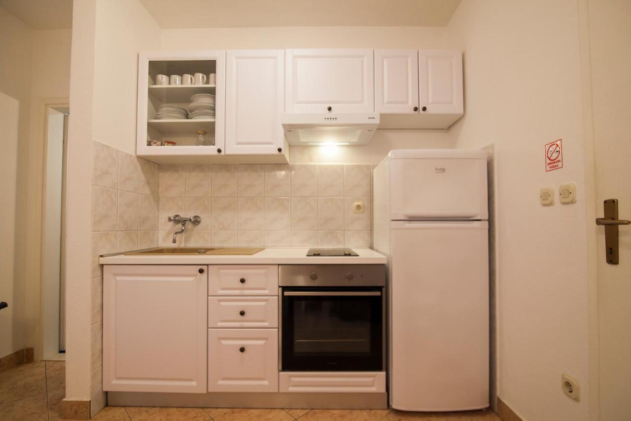 Apartments Radic Bol Extérieur photo