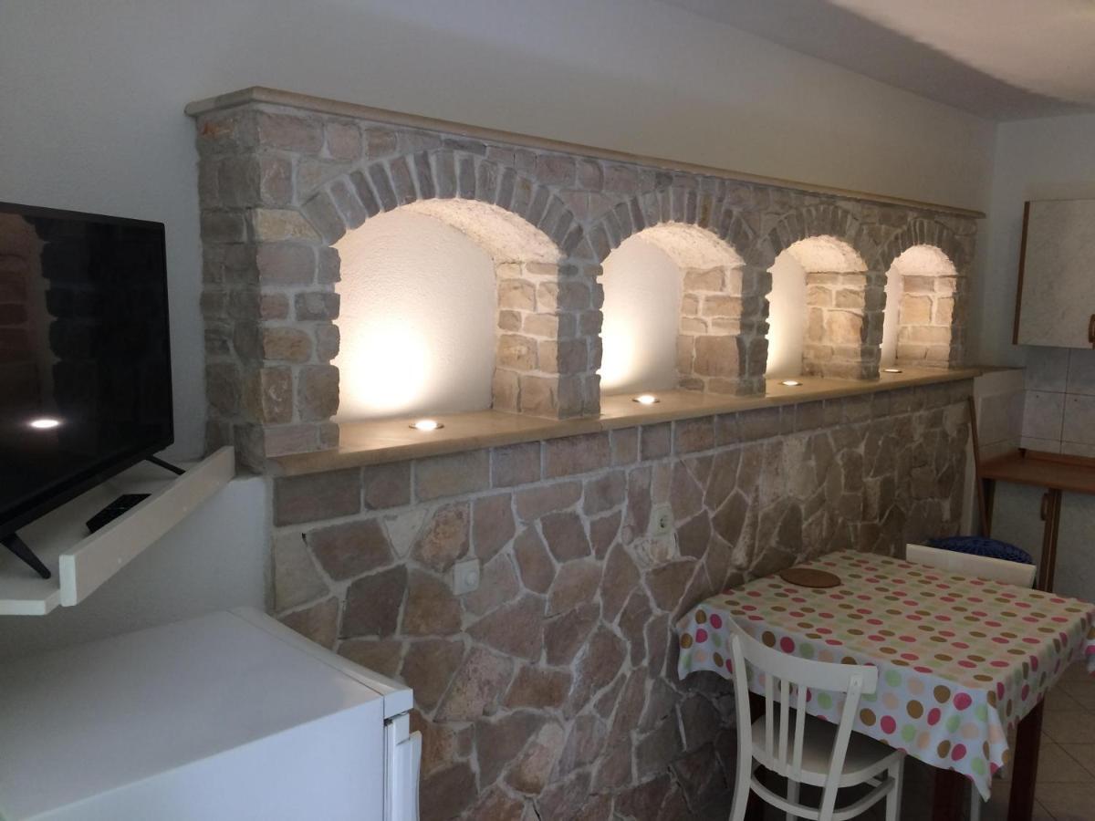 Apartments Radic Bol Extérieur photo